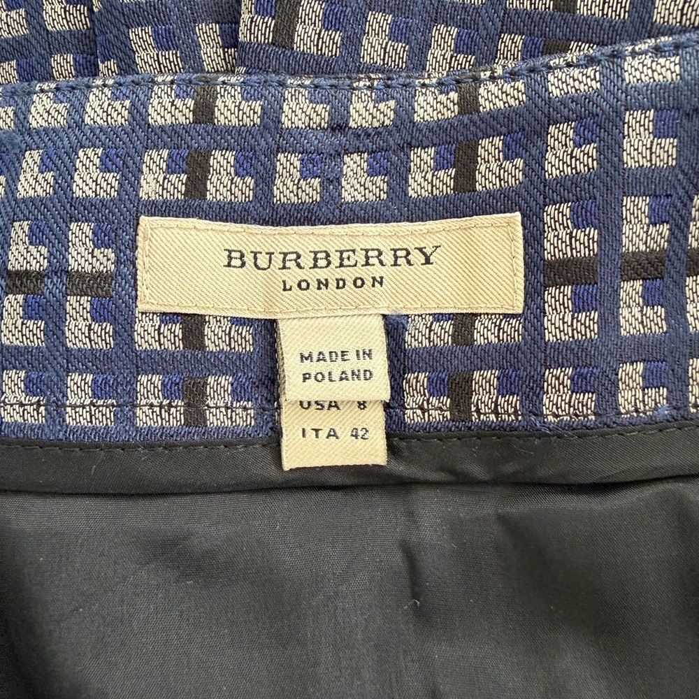 Burberry London Vintage Navy & Grey Geometric Plaid Pleated A-Line Mini Skirt - Picture 8 of 14